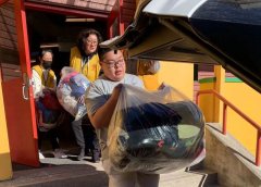 <b>加拿大湛山精舍“献爱心、关爱难民”活动向难民中心捐赠400余件衣物</b>